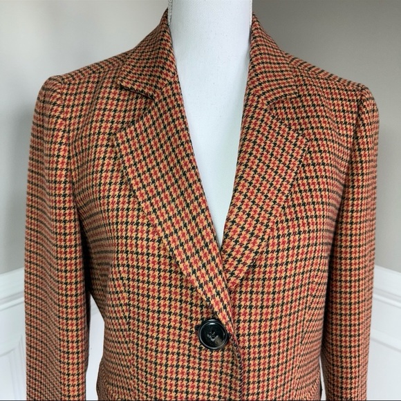 Talbots Houndstooth Women's Blazer With Peplum Detail in the back Size 8 - Picture 2 of 8